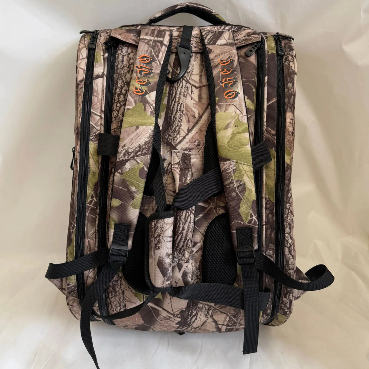 Recon Cero Bag, backpack straps and fence hook
